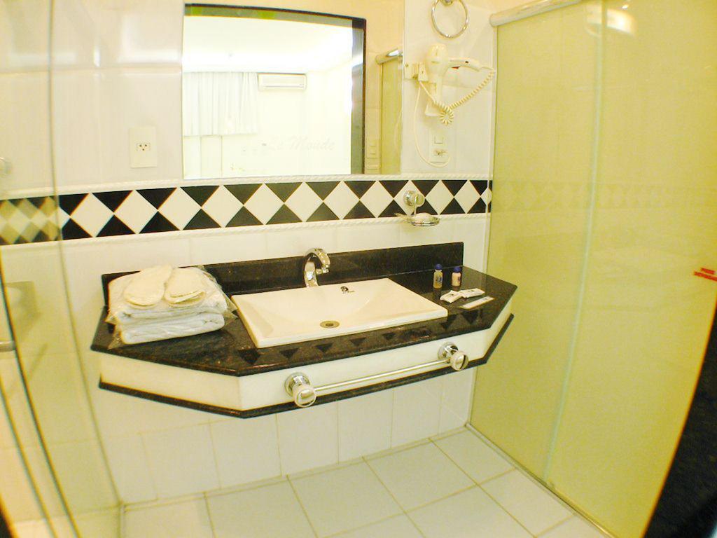 Quarto Duplo Standard